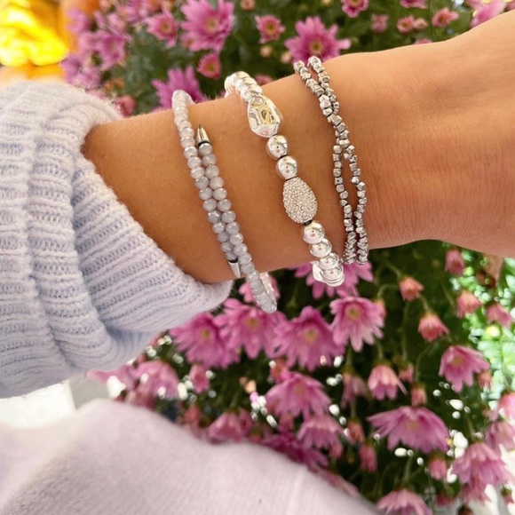 🆕 KEEP Collective By Stella & Dot Rebel coil bracelet in silver/pearl, new! - Picture 15 of 16